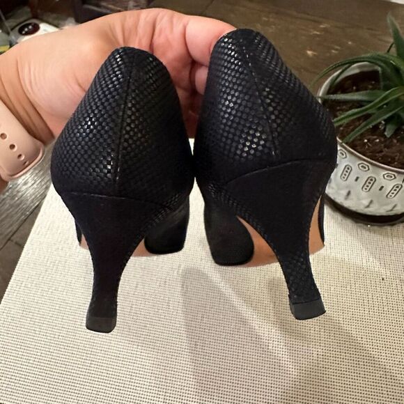 Bruno Magli Italy Vintage‎ Black Textured Leather Low Heel Pumps all leather 7B - Picture 7 of 10